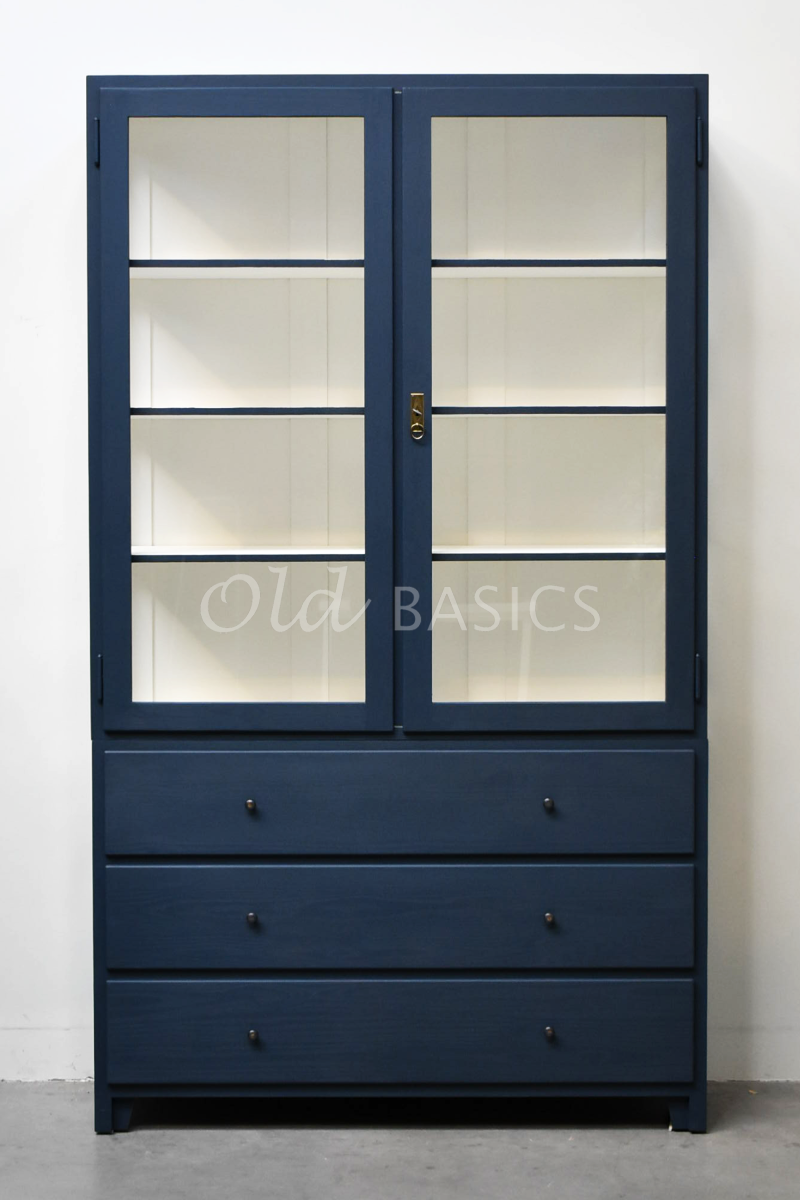 Detail van Vitrinekast Jeanette, 2 deuren, RAL5008, blauw, materiaal hout